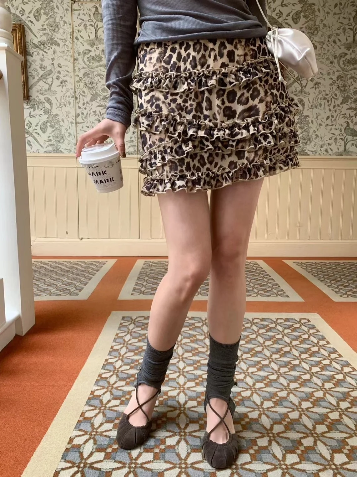 

Стильная клетчатая юбка миди из полиэстера и тафты для весны и лета