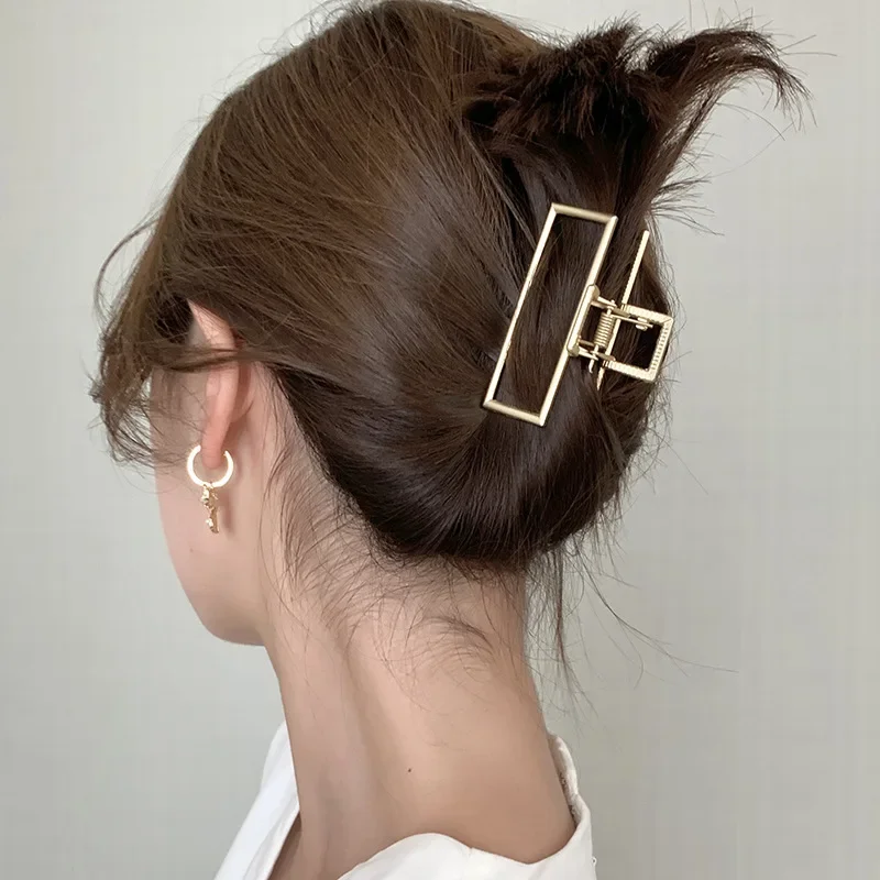 Women\'s Elegant Gold Metal Geometric Hair Clips Fashion Vintage Bathing Grip Claw Clips Barrette Hair Styling Tool Ponytail Clip