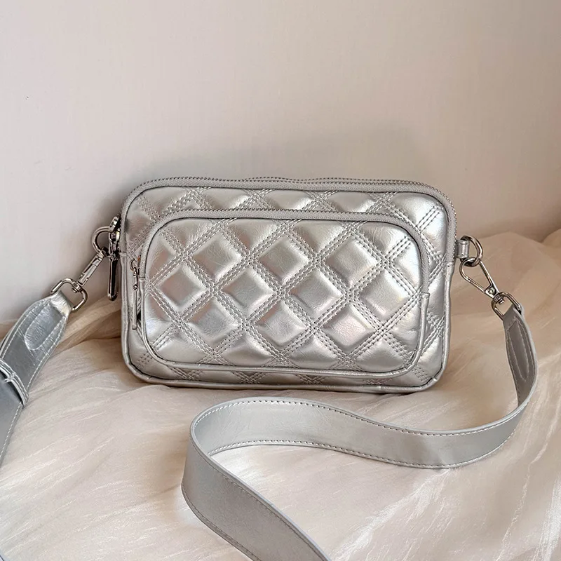 

2025 Lattice Sliver Shoulder Crossbody Bags Fashionable Vintage Women Shoulder Bags Multi-pocket Travel Commuter Handbags