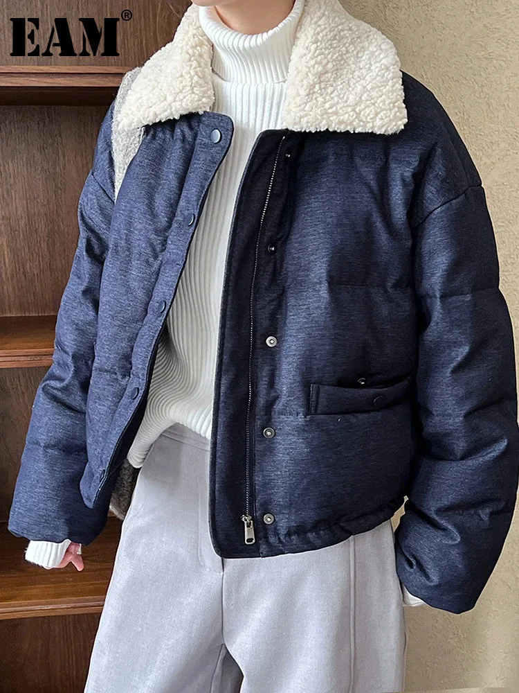 [EAM] Blue Lambswool Big Size Keep Warm Down Jacket New Long Sleeve Warm Women Parkas Fashion Tide Autumn Winter 2024 1DH8071