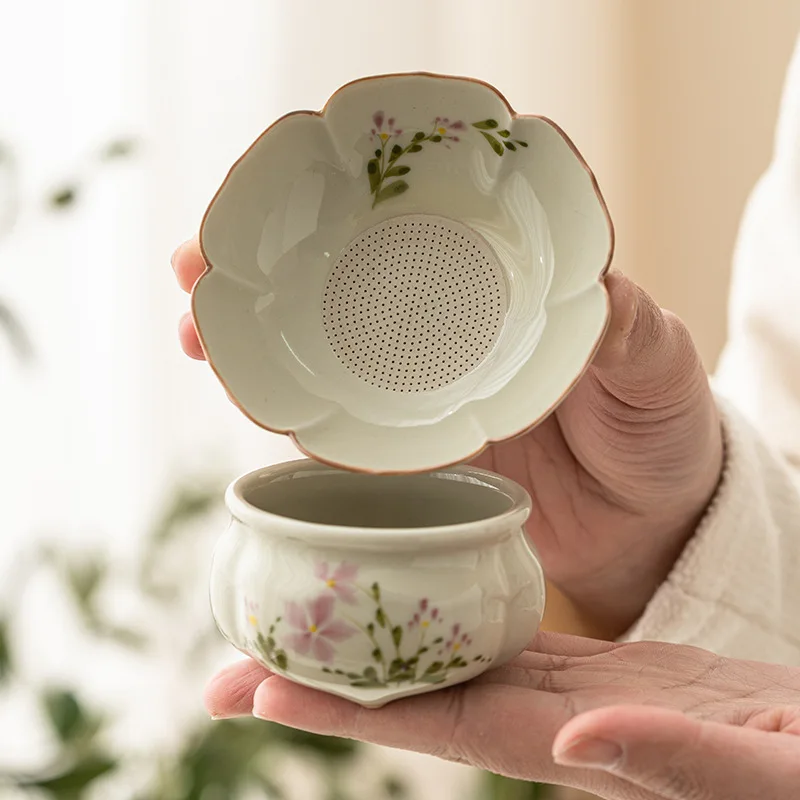 Hand Painted Little Daisy High-End Porcelain Strainer Household Tea Compartment Kung Fu Tea Utensils