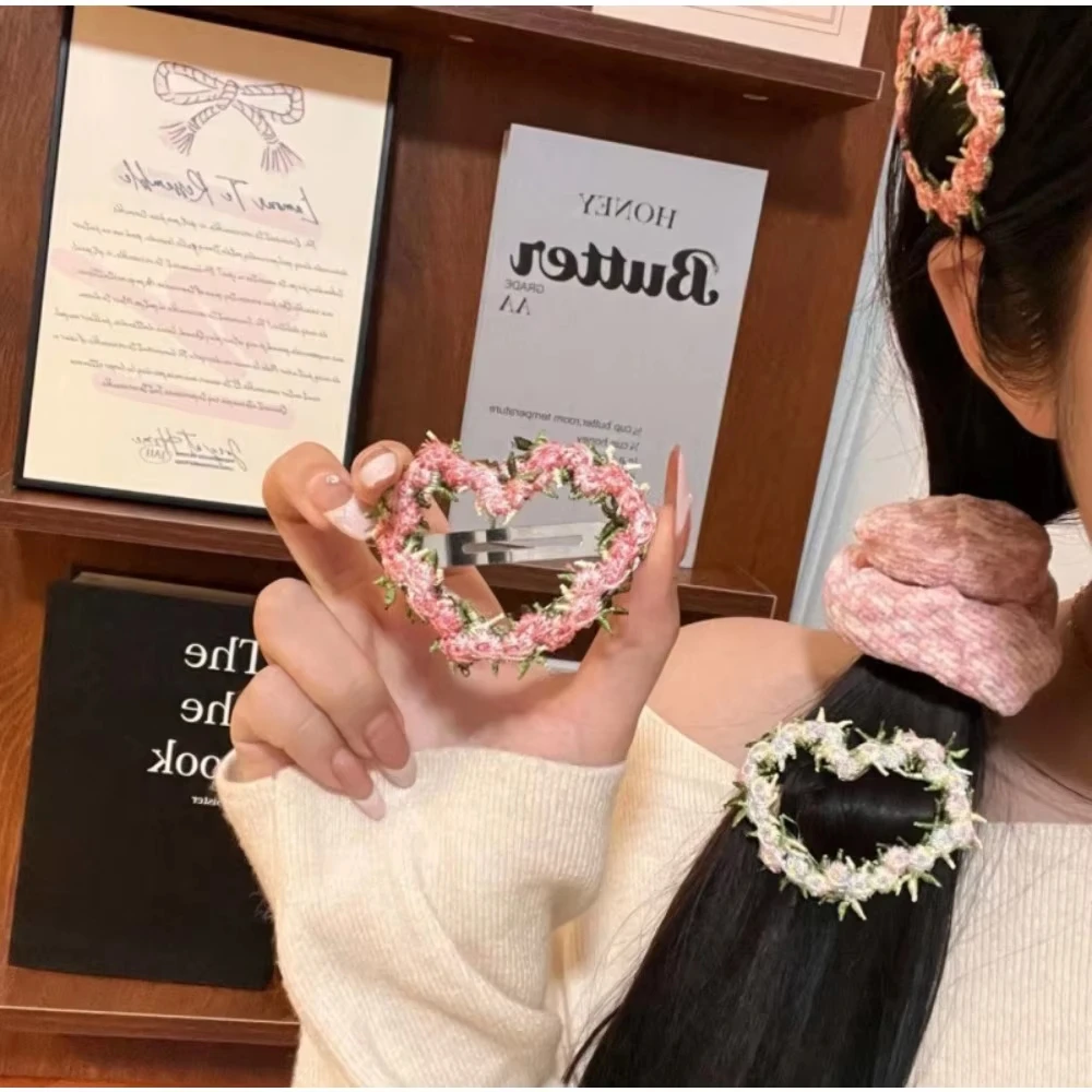 

Flower Star Heart Geometric Hair Clip Women's Sweet Hairpin Fashion Hair Claw Accessory for Girls