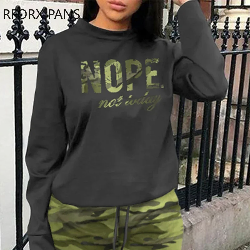 Women Chic Long Sleeves Round Neck Letter Camouflage Pattern Sweatshirt Pants Sets