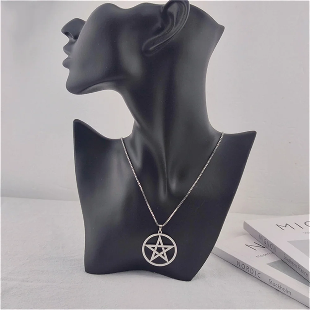 The New Personality Pentagram Pendant Necklace for Men Necklace Fashion Retro Jewish Shield Star of David Men\'s Jewelry Present