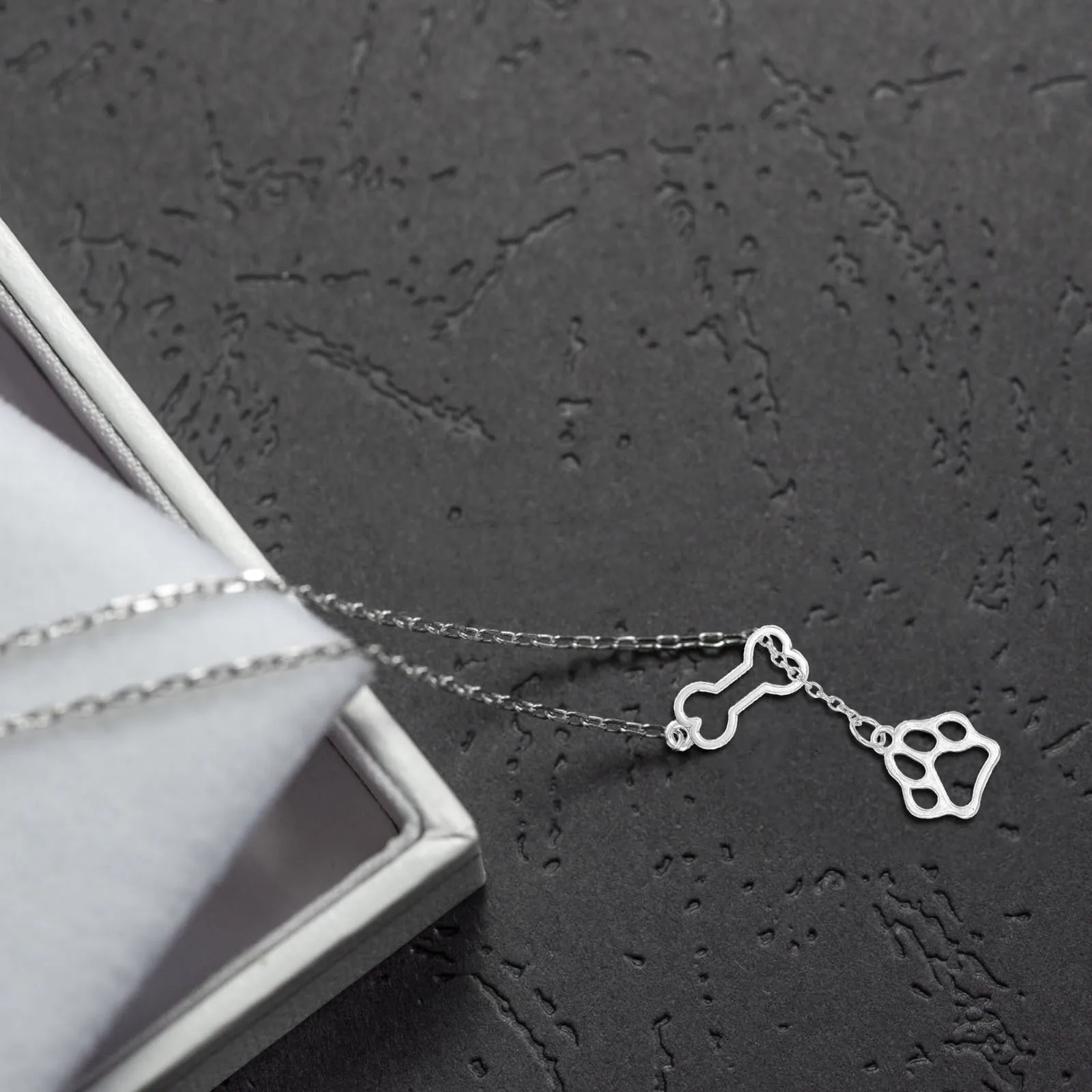 

Adorable Cartoon Necklace for Dog Alloy Pendant Jewelry Lightweight Decorative Neck Chain Unique Pet Necklace Dog Jewelry