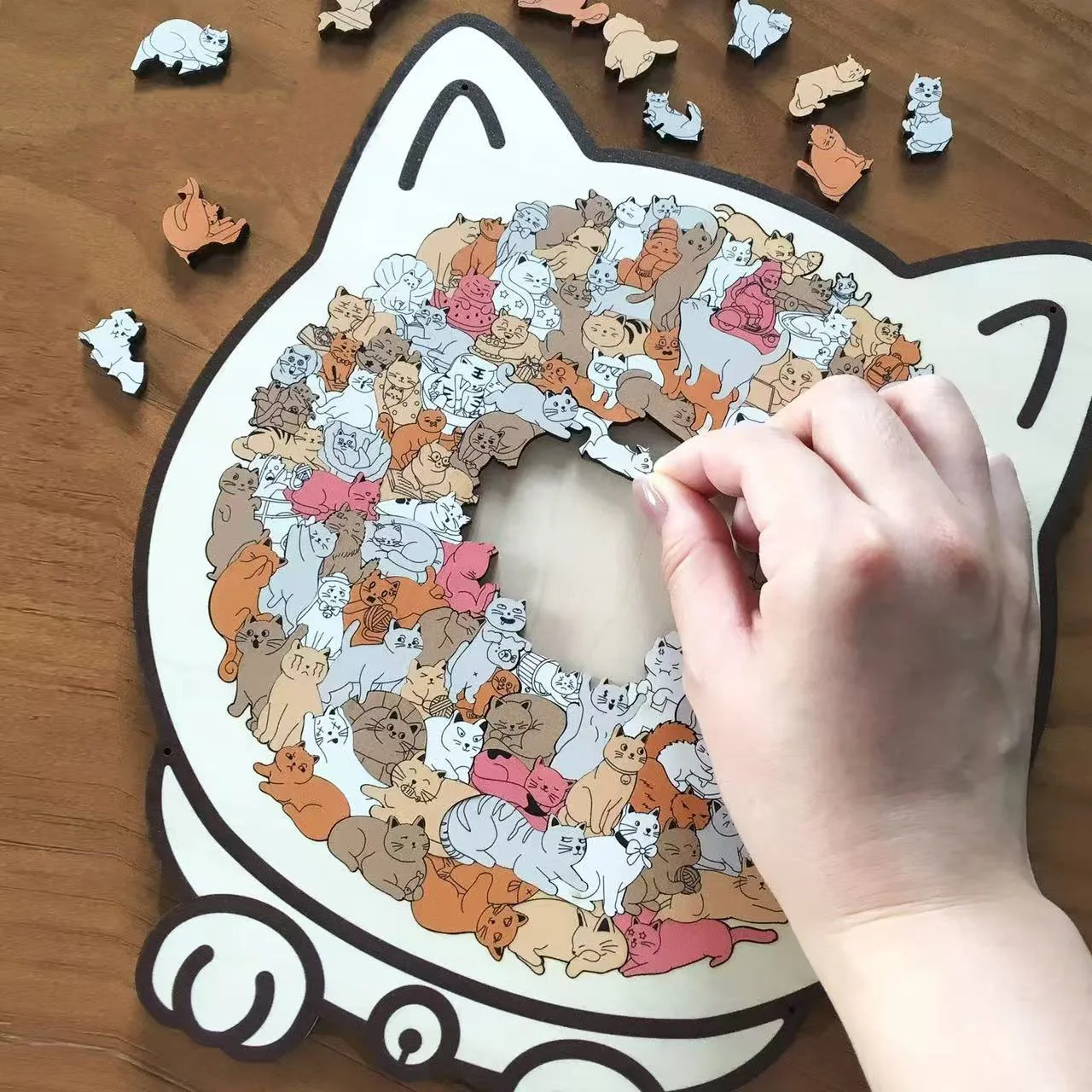 

135pcs Cat-shaped Irregular Puzzle Pieces Game Cat-shaped Wooden Jigsaw Puzzle Birthday Xmas Gifts Cat Lovers Home Decorations