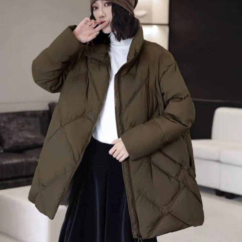 2023 New Mid Length Standing Collar Women Fashion Slim Lightweight and Fashionable and Warm White Duck Down Coat for Women