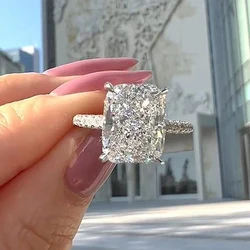Huitan Luxury Geometric CZ Crystal Rings for Women Silver Color Fashion Wedding Engagement Party Female Rings Statement Jewelry
