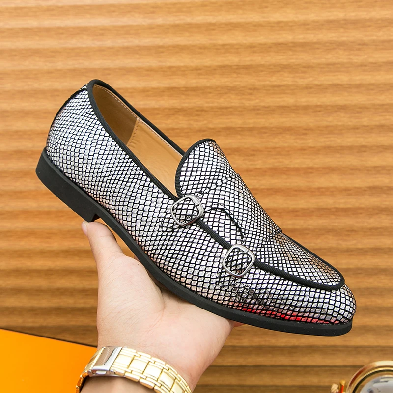 British Trend Men‘s Gold Silver Fish Scale Pattern Patent Leather Shoes Metal Buckle Loafers Wedding Dress Prom Formal Footwear