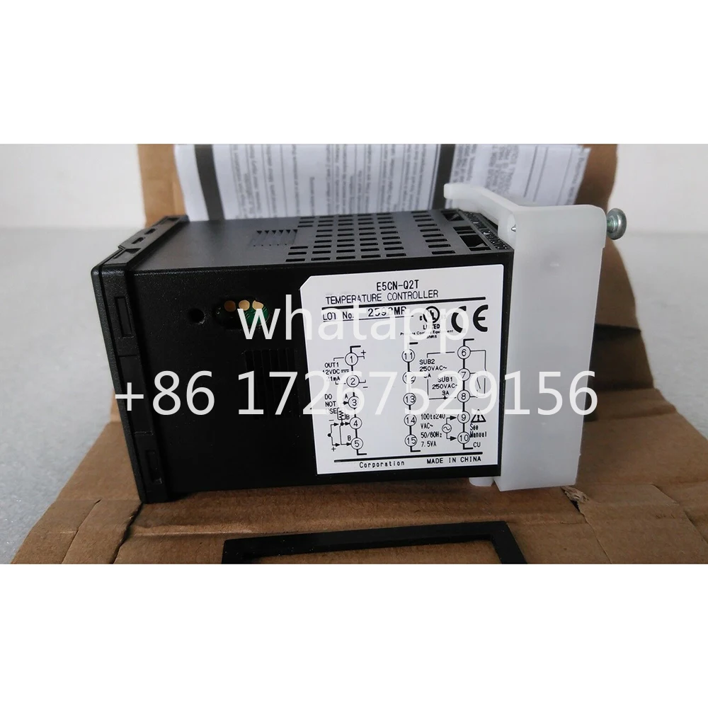 

E5CN-R2MT-500 E5CN-R2H03T-FLK E5CN-Q2T E5CN-Q2HBT E5CN-R2HBT E5CN-Q2MT-500 Контроллер температуры Быстрая доставка работает отлично