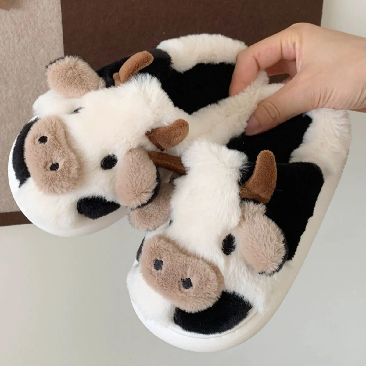 Cute Cow Winter New Children Slipper Soft Heel Platform Fur Warm Indoor Comfortable Home Fluffy Home Slippers