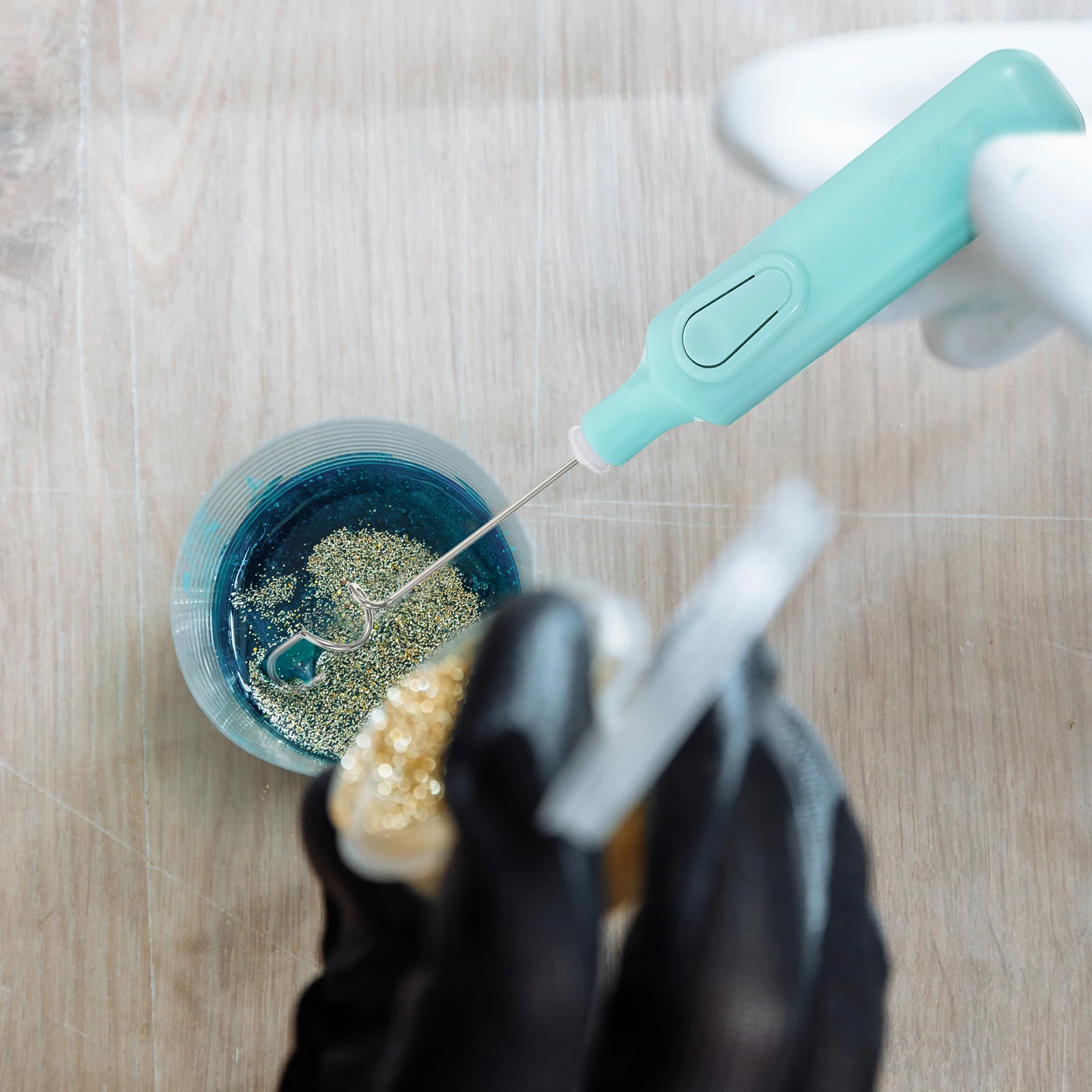 

Electric Pigment Agitator Painting Color Blender Mixer for Gouache Stirring Suitable for Paint Powder Handheld Portable