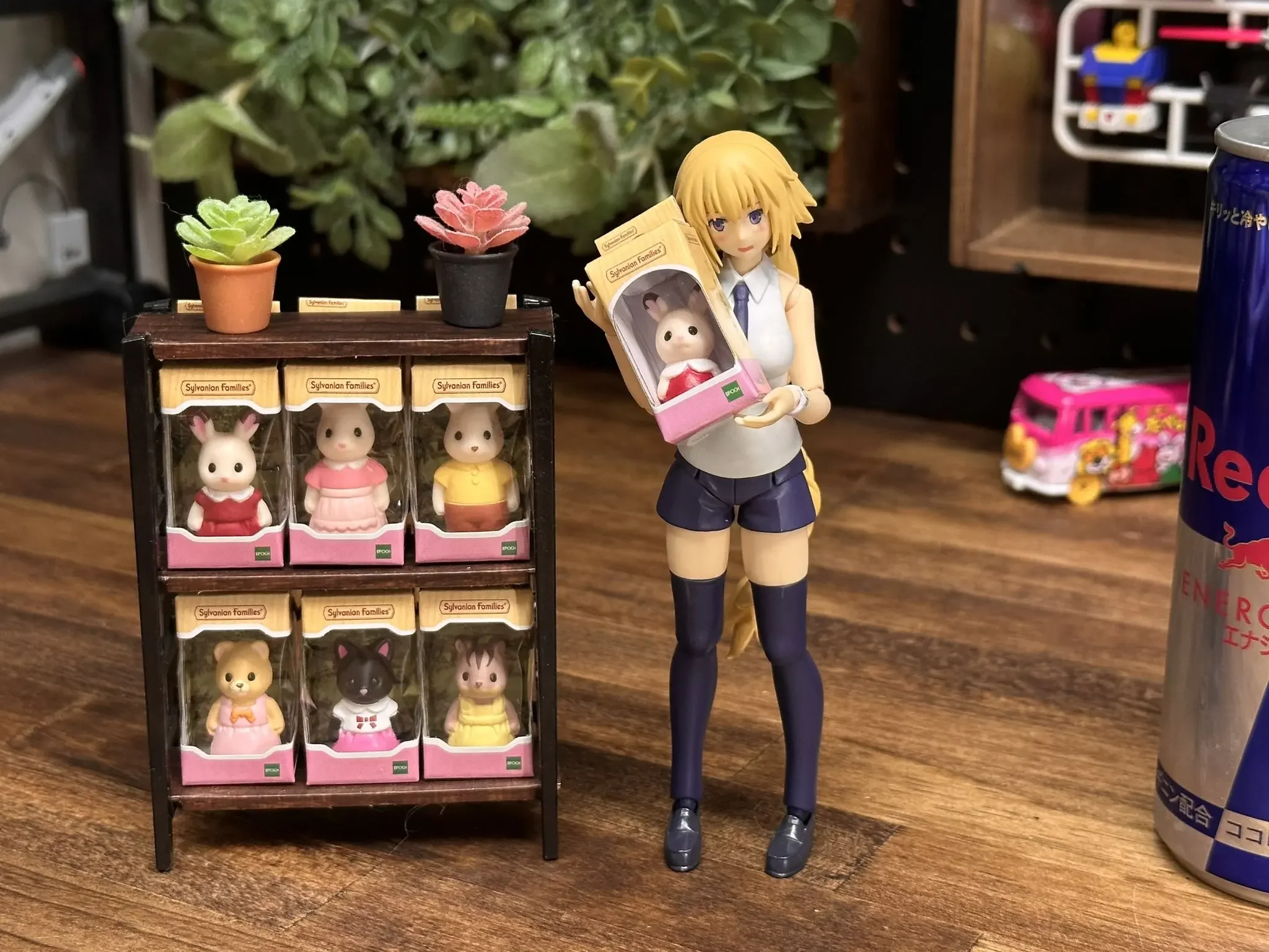 Tarlin capsule toys forest animals Families Figure Collection 5 cute Baby rabbit Squirrel panda cat girls mini box miniatures