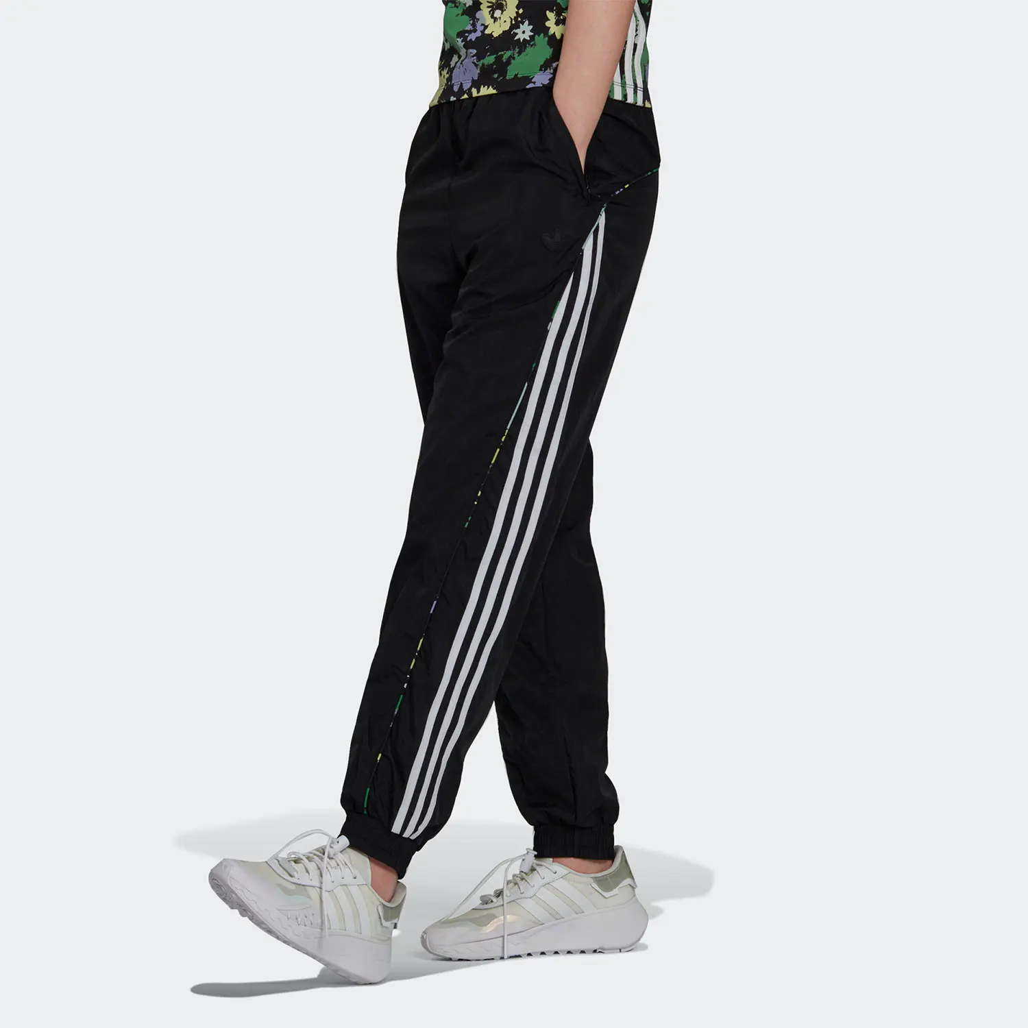 Adidas Originals New Season Trefoil Women's H15820 Loose Floral Detail Sports Trousers