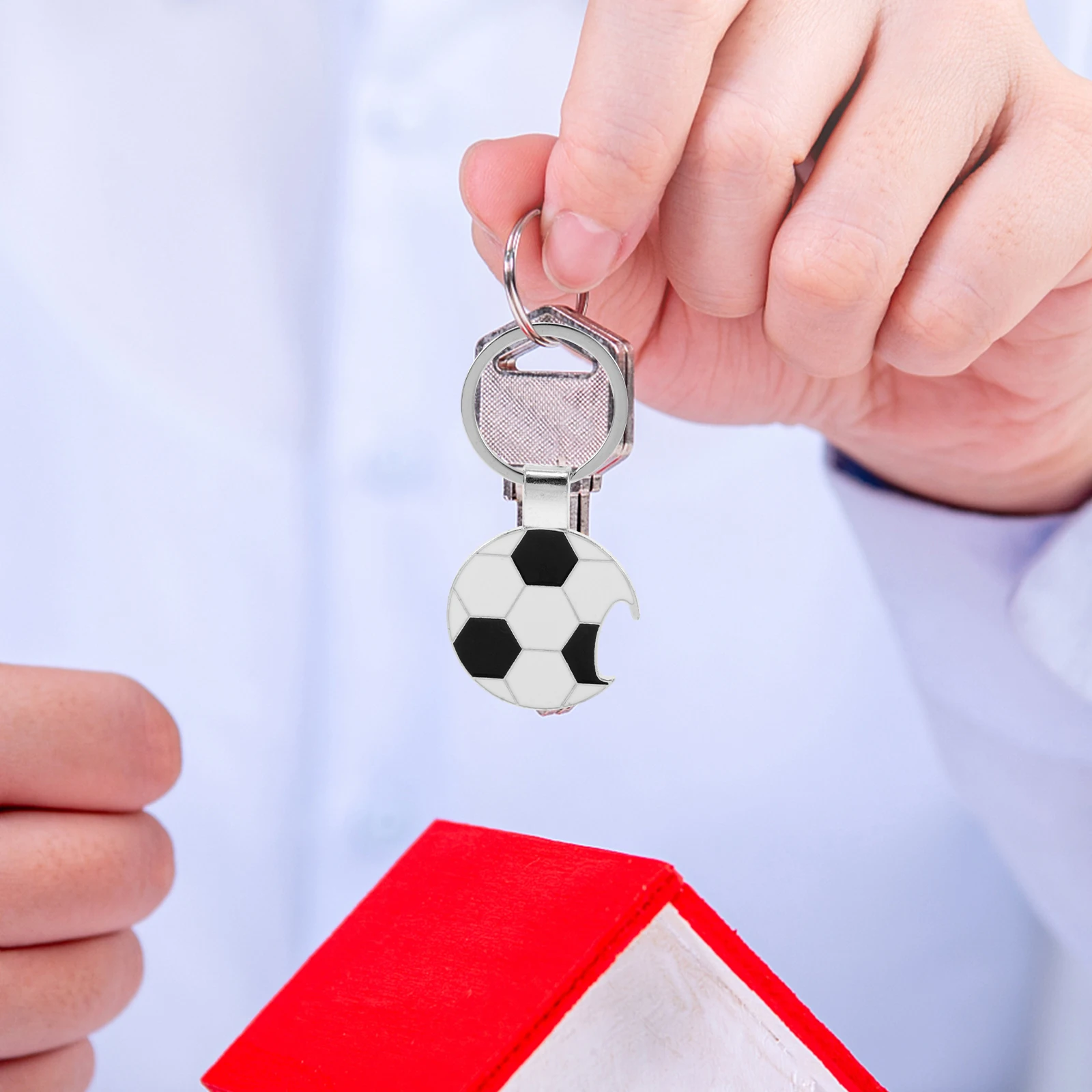 

4pcs Soccer Keychain Bottle Durable Football Themed Party Favors Multifunctional Key Chains For Backpack Sports Ball