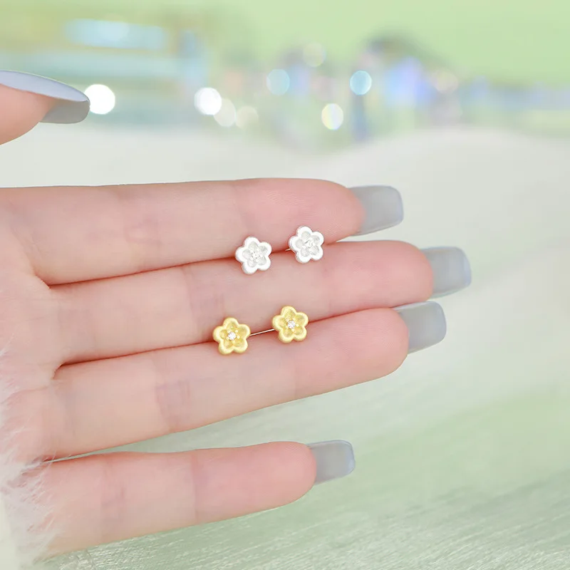 أقراط صغيرة على شكل زهرة من الفضة الإسترليني عيار 925 حقيقية للنساء الساحرة مجوهرات راقية لطيفة وإكسسوارات نباتية هندسية