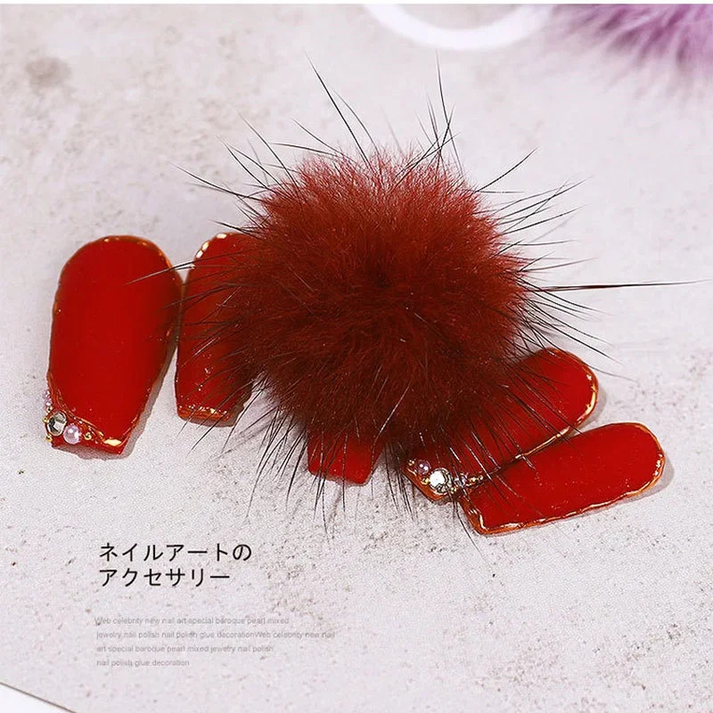 3 pezzi di ciondoli magnetici con pompon per unghie artistiche design mini pompon ciondolo con palla di pelliccia di visone 3D nail art ciondoli morbidi con palle di pelo