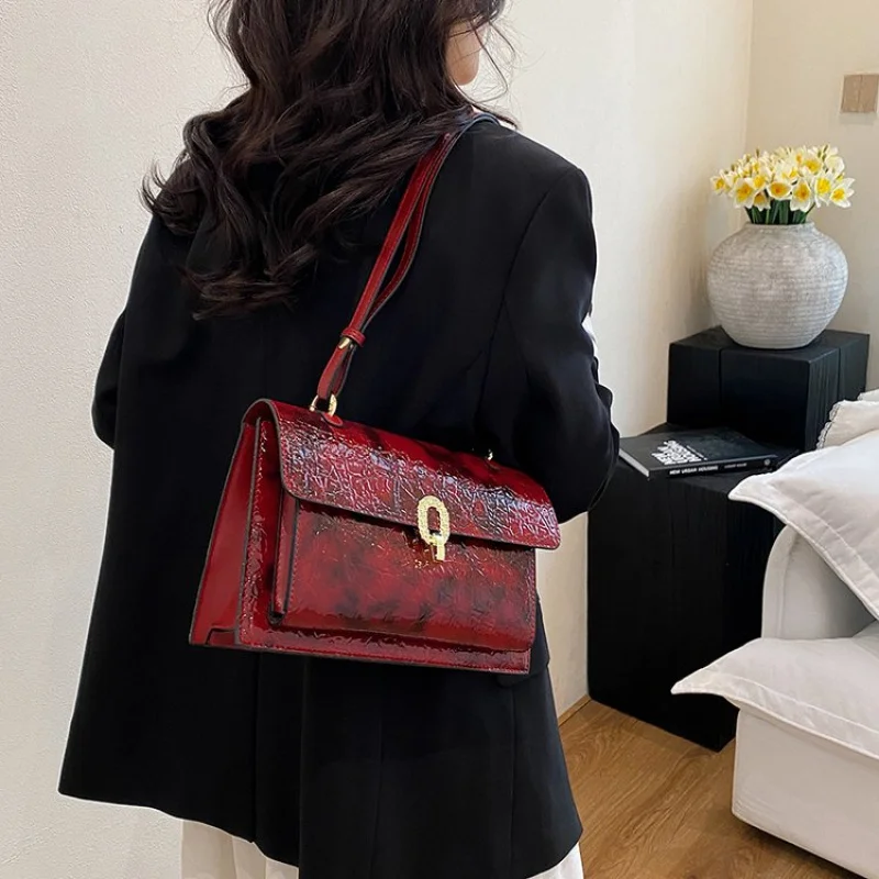

Elegant Women's Shoulder Bag with Genuine Leather, Crossbody Messenger by Luxury Brand, Famous Designer Classic