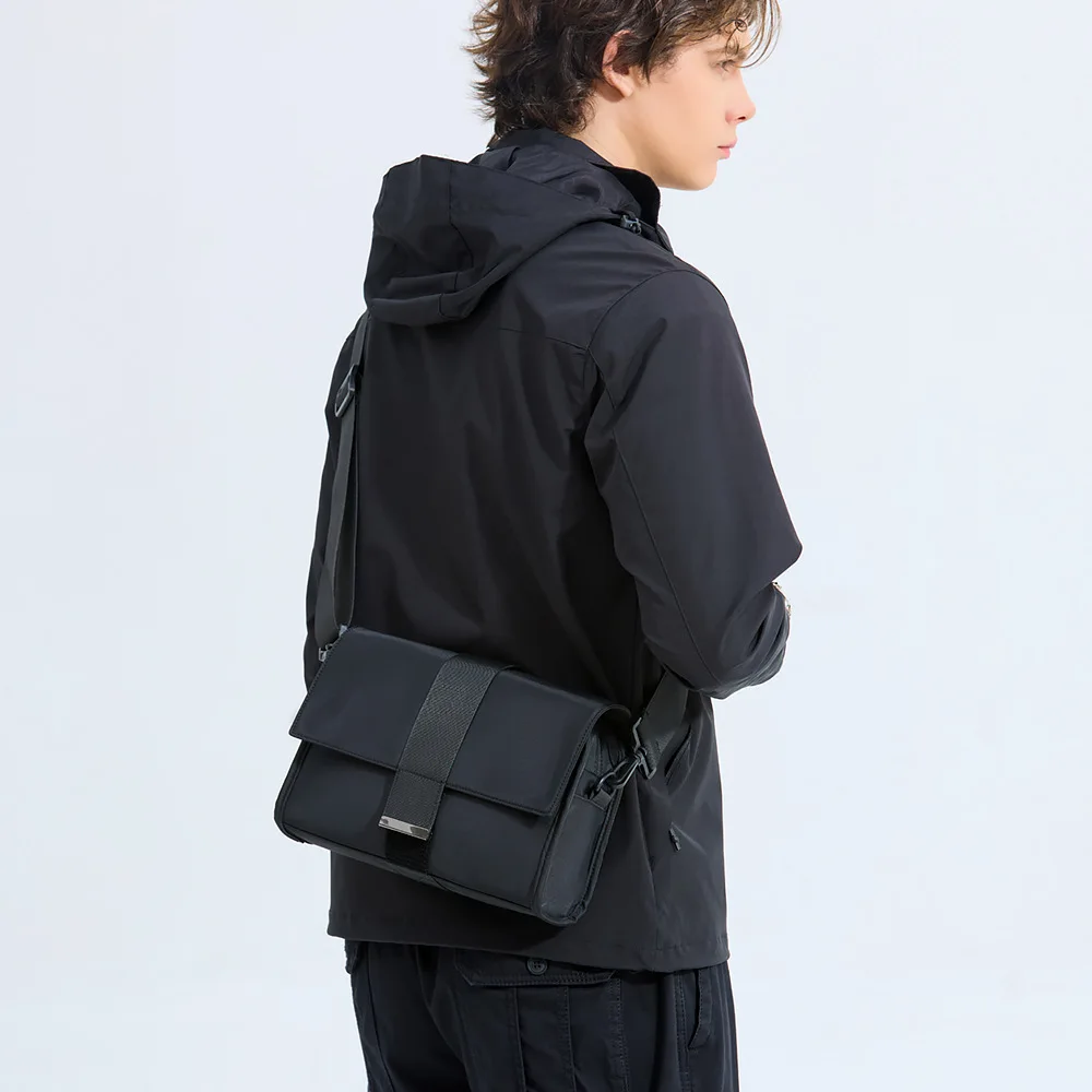 Men's Crossbody Bag Commuter Mailman Portable Small Satchel Man Outdoor Riding Small Square Bag Boys Trendy Shoulder Bag