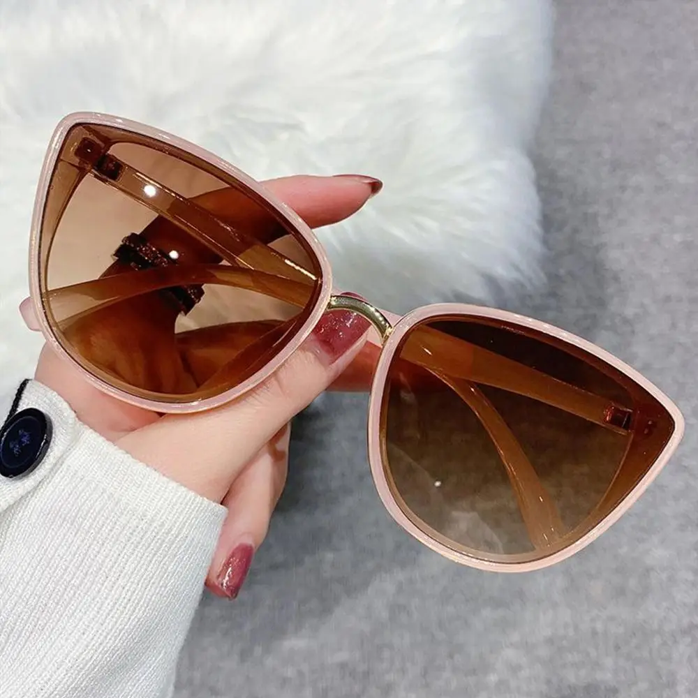 Casual vintage Cat Eye-zonnebril UV400 zonnebril met gradiëntlens Trendy gecoate beschermende bril voor dames en heren