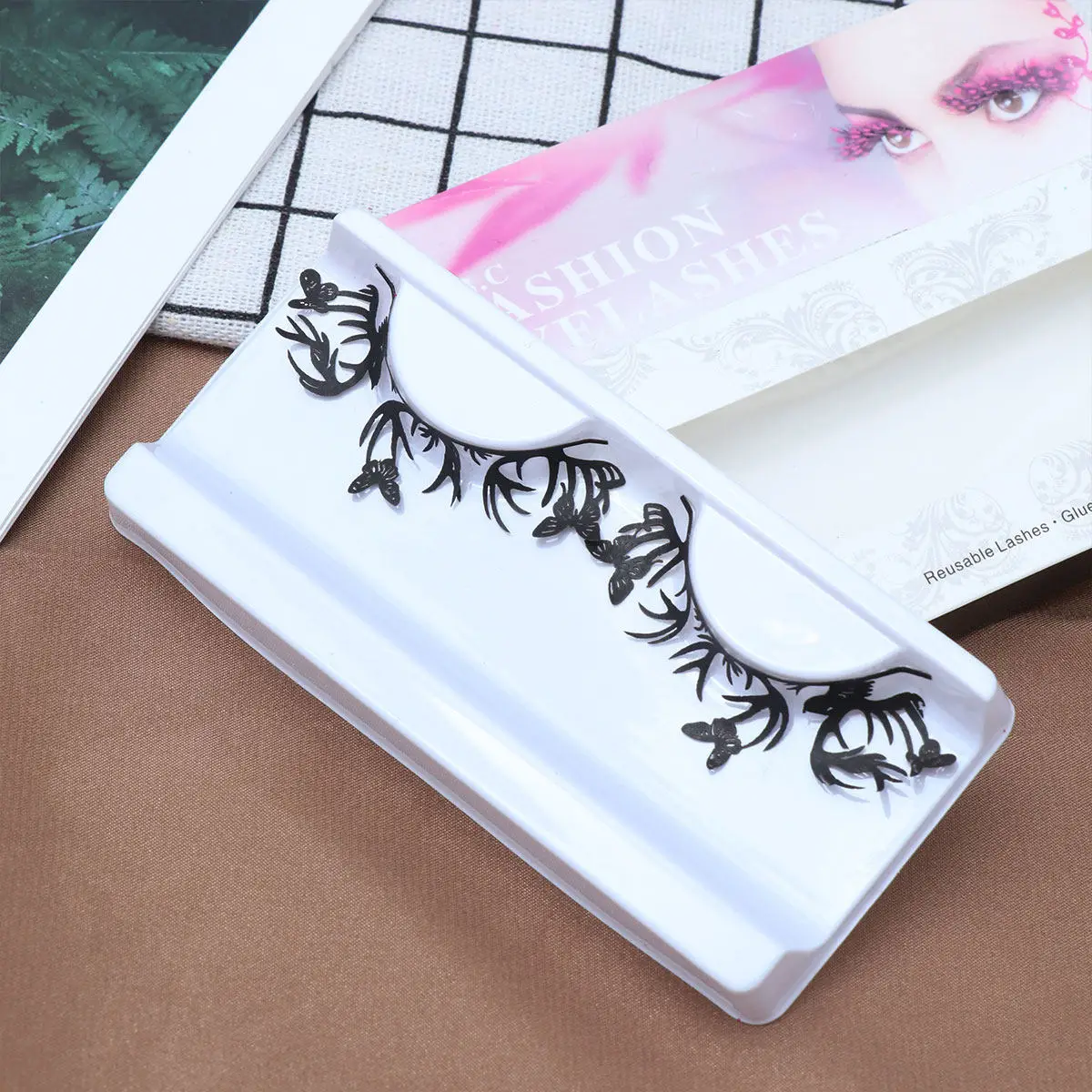 5 Pairs Eco-Friendly Paper False Eyelashes for Small Round Eyes – Christmas Party Lengthening Lashes