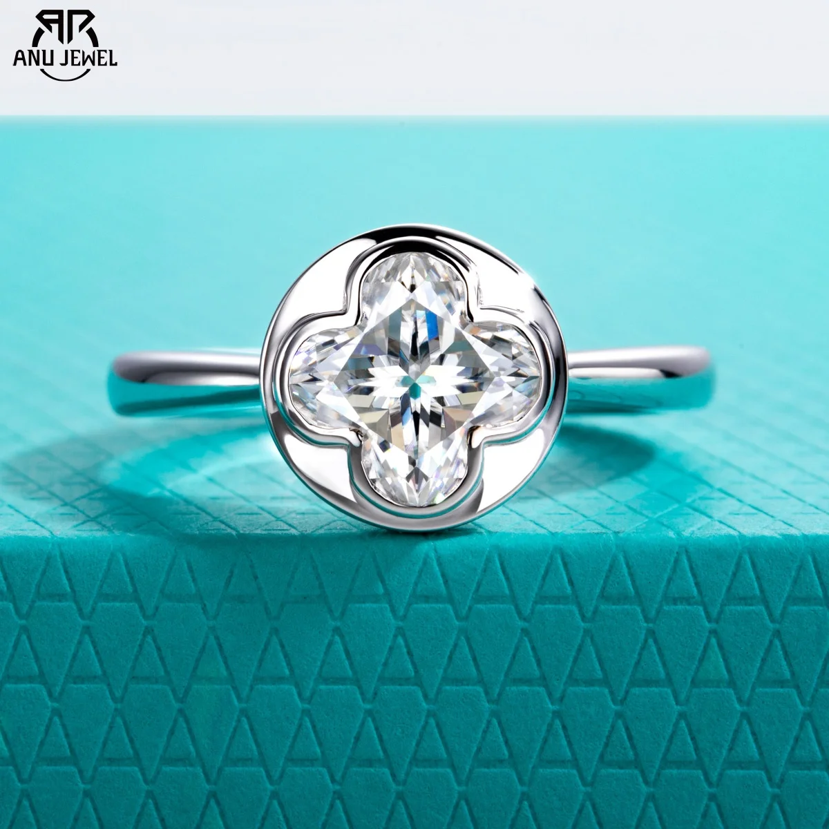 AnuJewel 2ct（7x7mm）Four-Leaf Clover Cut Moissanite Engagement Bezel Ring 925 Sterling Silver Rings for Women Jewelry Gifts