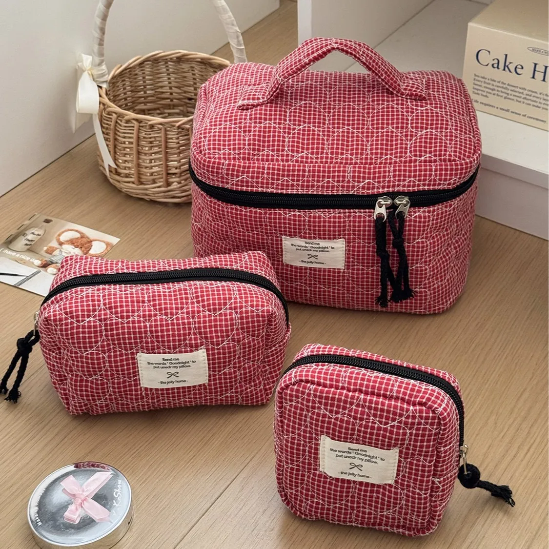 Classic Niche Outdoor Toiletry Bag, Korean Heart Plaid Design Large Capacity Portable Cosmetic Storage Pouch