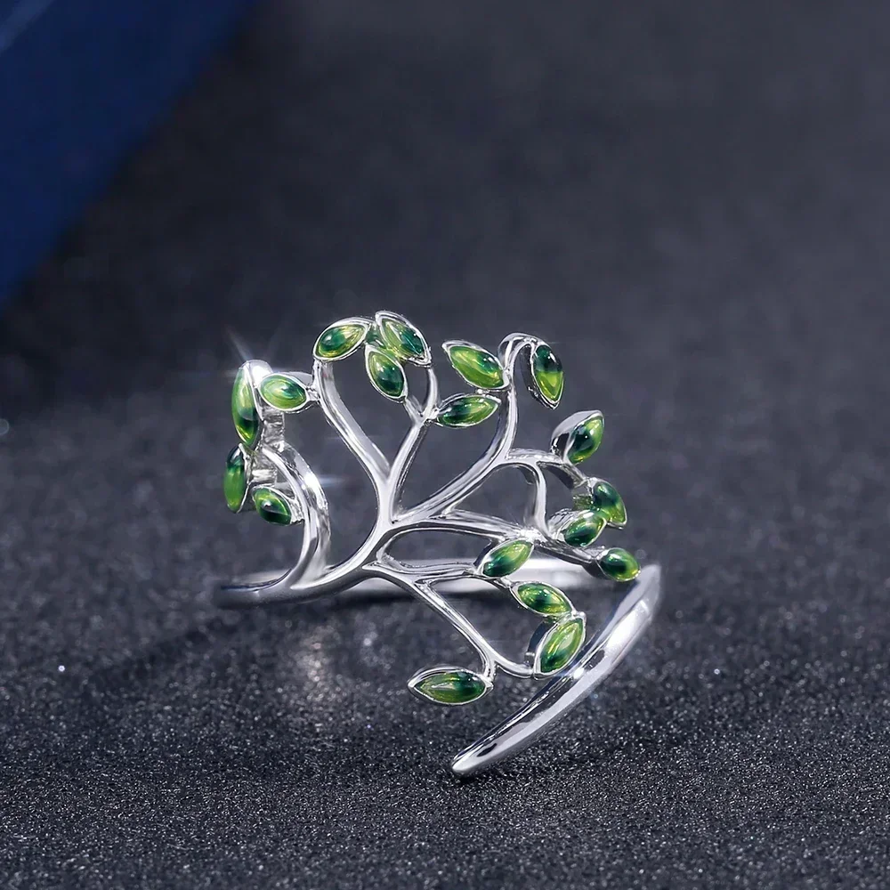 Trendy Women's Green Branch Shape Dinner Party Rings Versatile Embellished Resizable Opening Ring Set for 2026