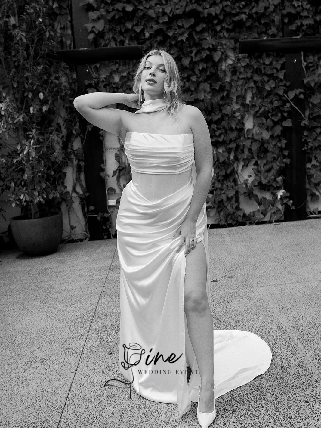 Oine 2026 Large size Mermaid Wedding Dress Strapless Sleeveless Pleat Elegant With Bibs vestidos de novia Bridal Gown Customized