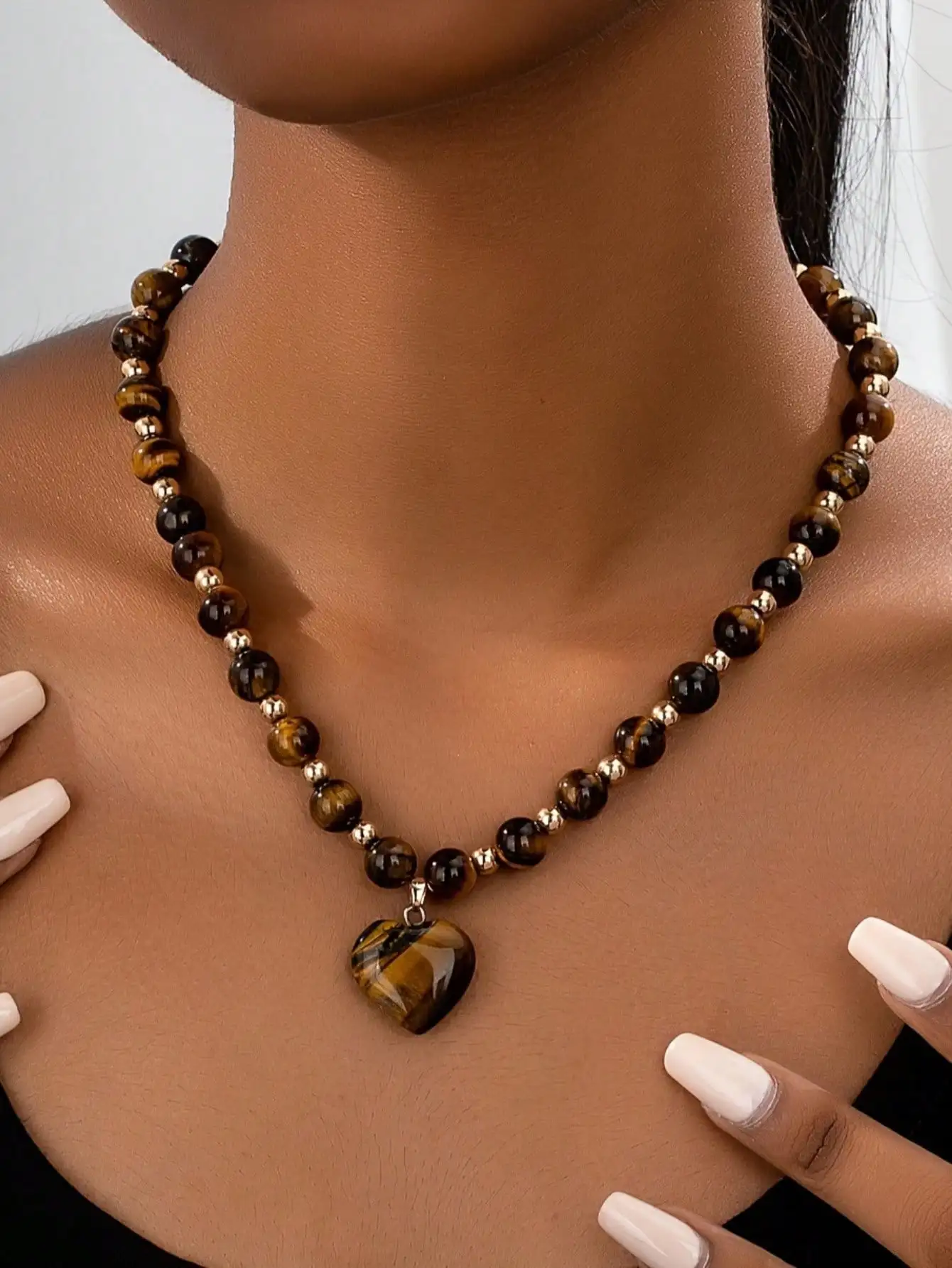 

Tiger Eye Beaded Heart Pendant Necklace For Women Vintage Style Party Jewelry