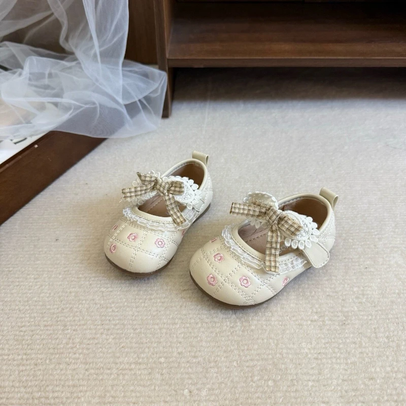 Fashion Baby First Walkers 2026 Spring New Kids Leather Shoes Cute Versatile Girl Bow Princess Shoes Comfort Child Casual Shoe