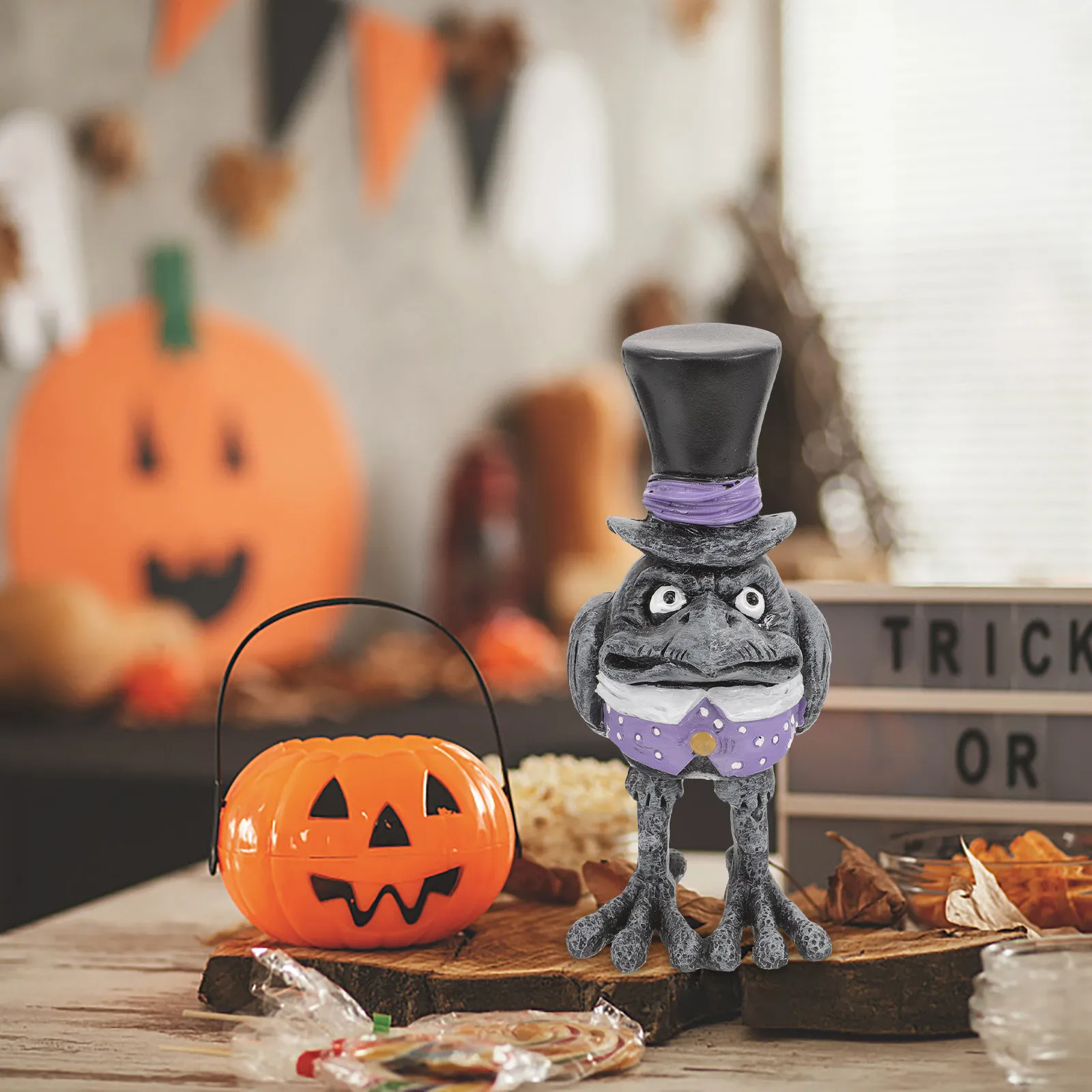 Halloween Crow Ornament Resin Raven Decor for Home Party Haunted Decoration Cartoon Scary Prop Desktop Garden Statue