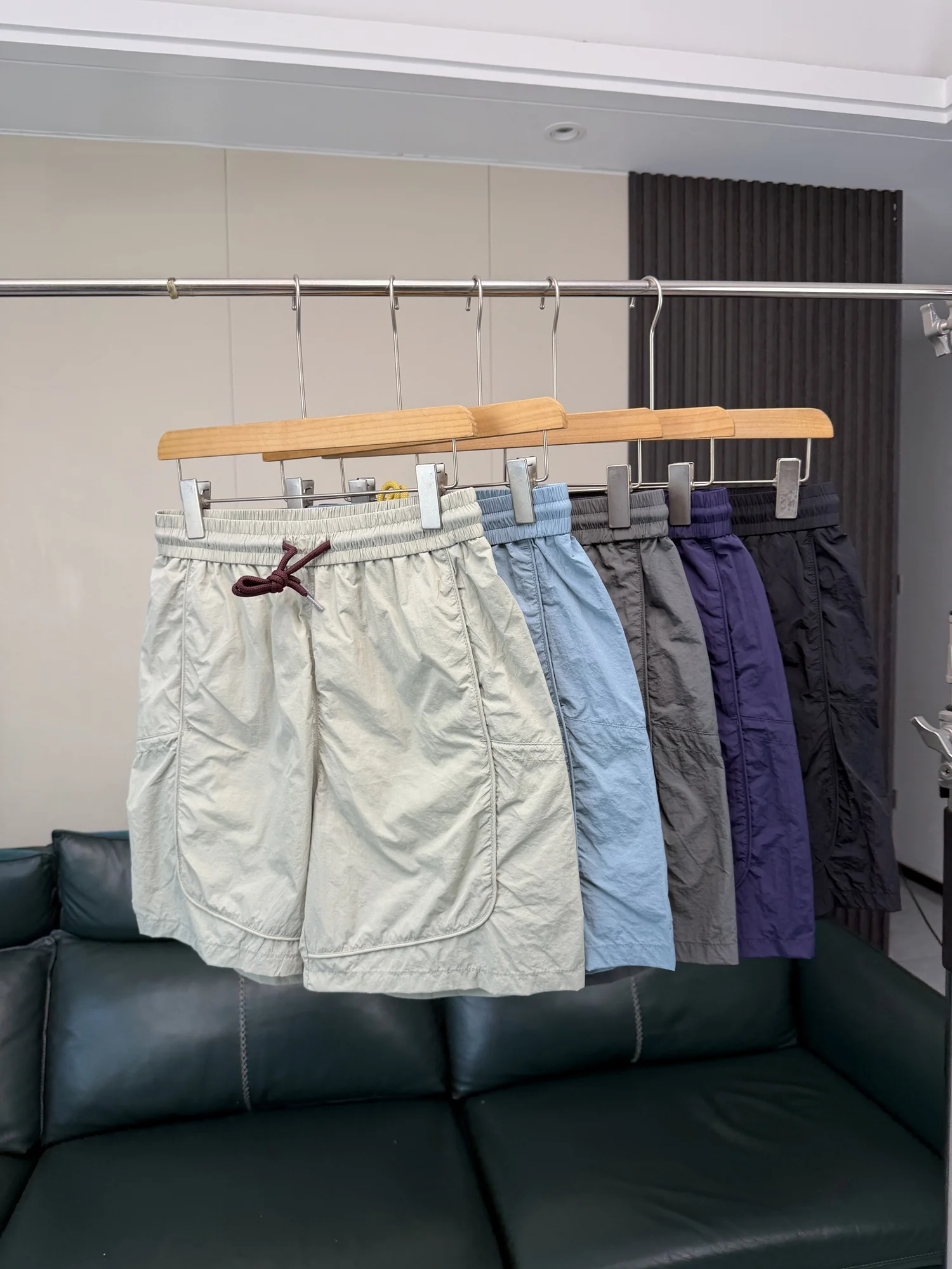 

Dopamine Mountain Series Quick Dry Breathable Lightweight Elastic Waist Sports Casual Shorts for Men Summer Couple Shorts