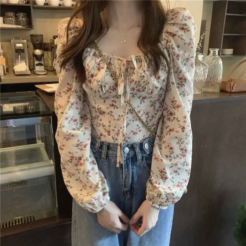 Spring and Summer 2023 New Square Collar Bubble Long Sleeve Ethereal Design Short Chic Top French Floral Shirt for Women