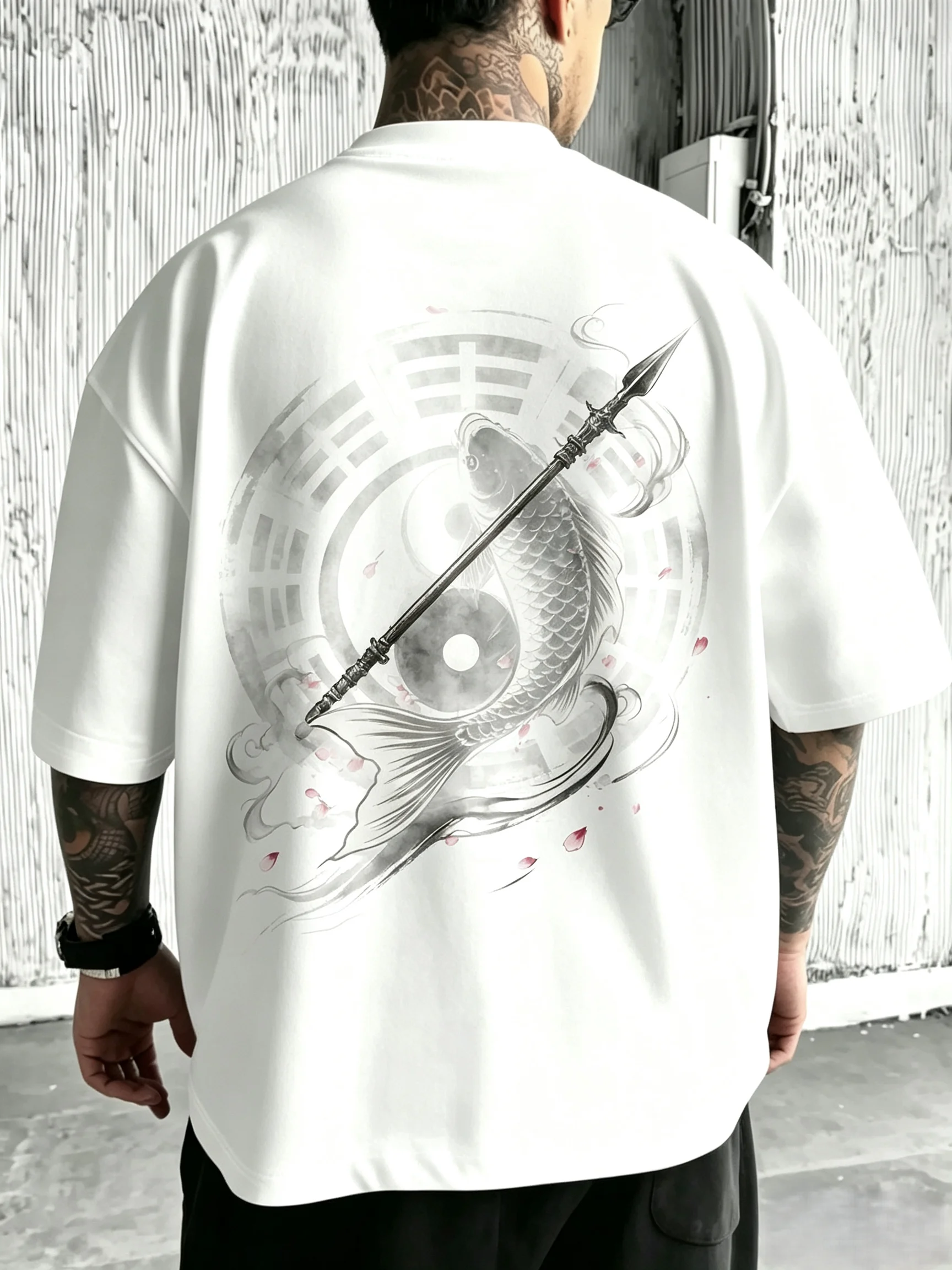 Unisex Koi Fish Spear Yin Yang Bagua Cloud Grayscale Ink T-Shirt Men Women Oriental Watercolor Back Print Tee Harajuku Oversized Streetwear Short Sleeve Tops
