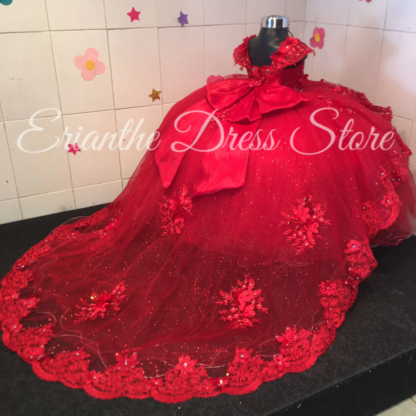 

Flower Girl Dress For Wedding Tulle Puffy Applique With Bow Elegant Red Kids Birthday Party First Communion Ball Gowns Custom