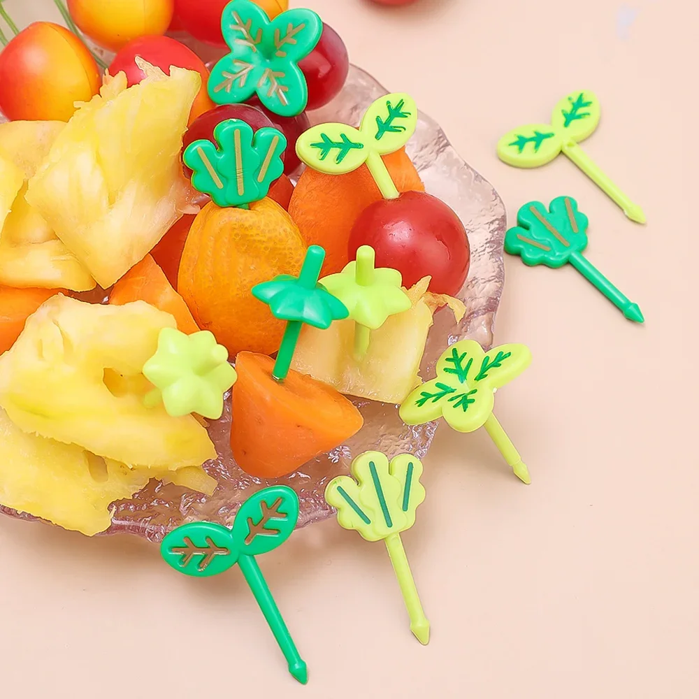 Fourchette à fruits en plastique de qualité alimentaire pour enfants, mini dessin animé, cuir chevelu, gâteau, fruits, cure-dents, Bento, déjeuner, accessoires Bento, décoration de fête, 16 pièces, 8 pièces