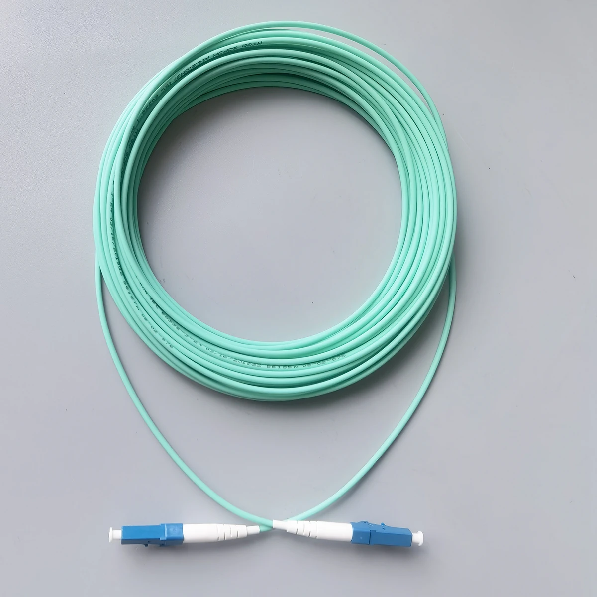 Fiber Optic Internet Cable LC/UPC-LC/UPC OM3 LSZH FTTH Multi-Mode Single Core Fiber Optic Patch Cord Cable 2.0mm Extension Cord