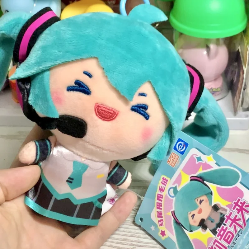 Original Hatsune Miku cola de caballo serie oscilante muñeco de peluche colgante Anime Fufu Miku muñeca decoración de escritorio regalo de cumpleaños para niños