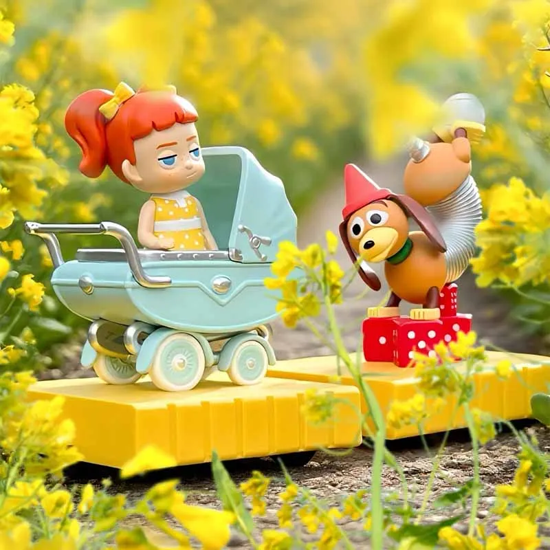 Toy Story Seri Parade Apung Kotak Buta Boneka Kartun Buatan Tangan Ornamen Desktop Vinil Hadiah Mainan Bermain Koleksi Kejutan Trendi