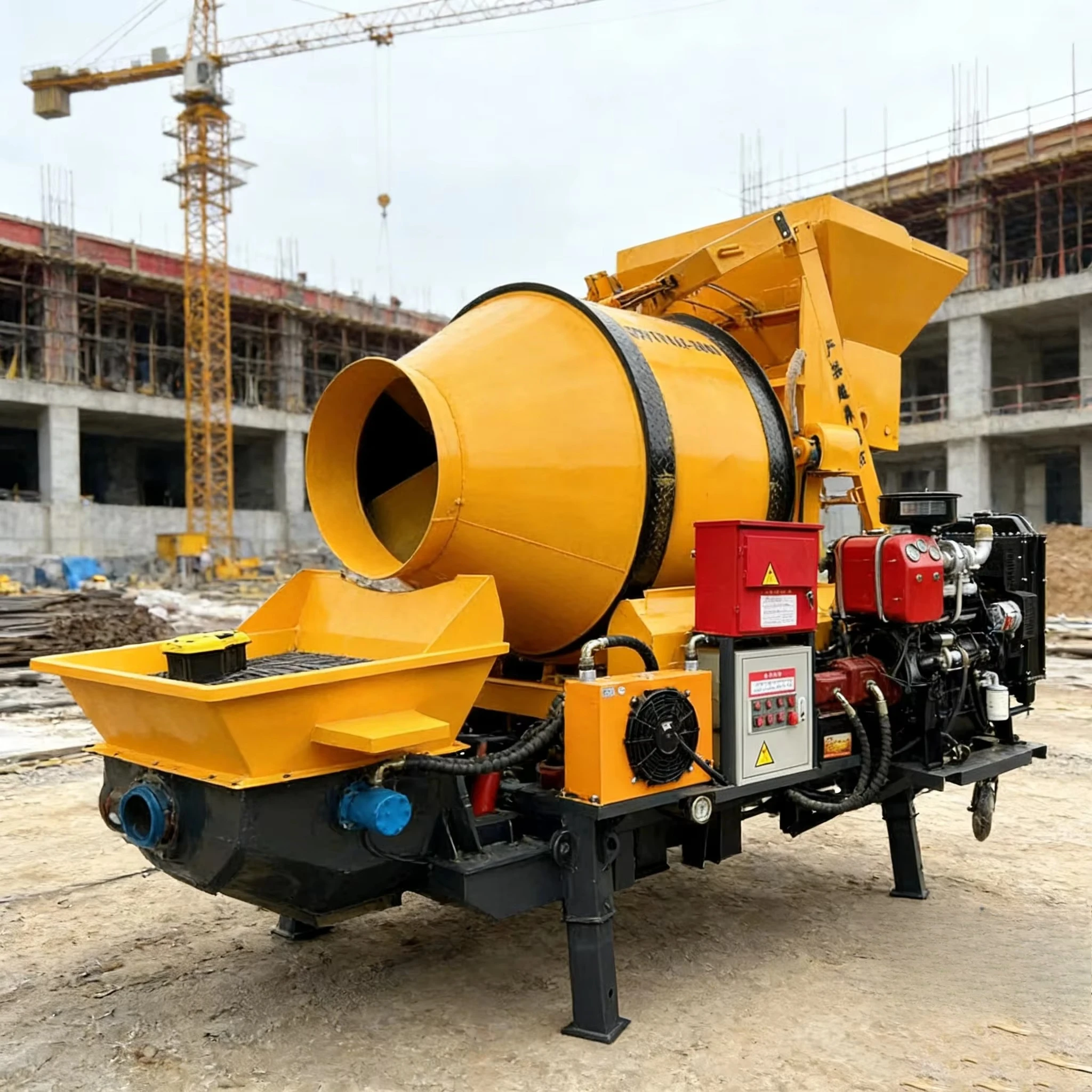 Customized Portable Concrete Mixer With Pump 37 KW/45 KW Concrete Mixer Truck With Pump Machine