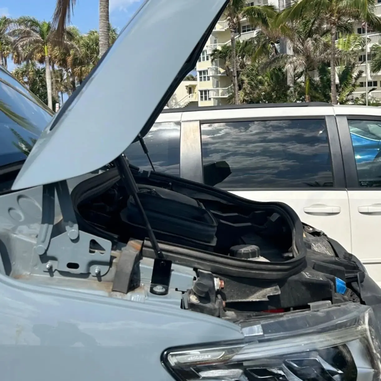 

Hood Struts for Mercedes-Benz Sprinter 907 910 VS30 2018-2026 Front Bonnet Gas Springs Shock Absorbers Lift Supports 2PCS