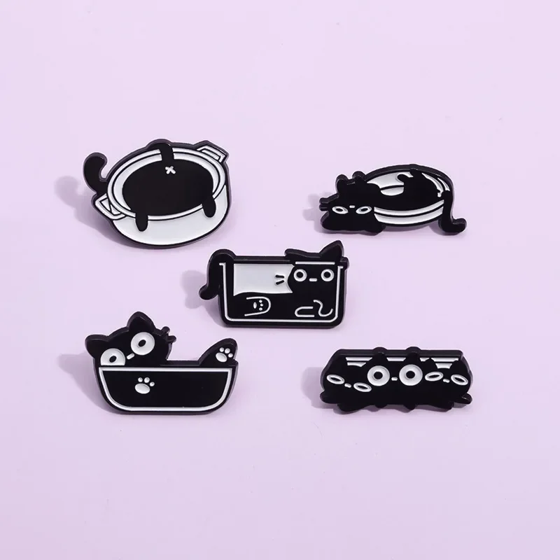 Cute Black Cat Enamel Brooches Creative Metal Pins for Clothing Backpack Jeans Lapel Pendant Art Badge Jewelry Friends Gift