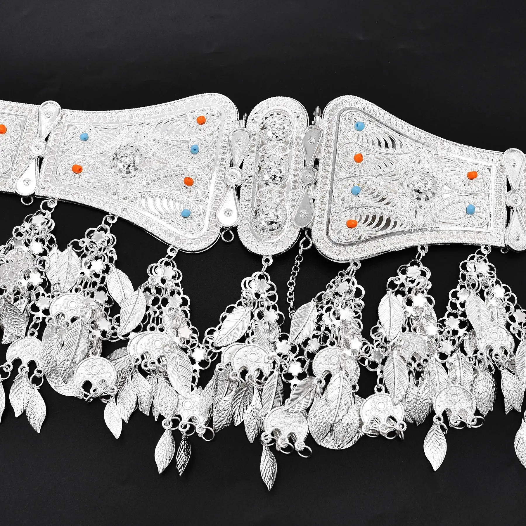 تصميم الأزياء إحساس الصناعة الثقيلة أوراق الفضة عملة شرابة المرأة الخصر سلسلة الخصر التخسيس ومتعددة الاستخدامات مطابقة الملحقات