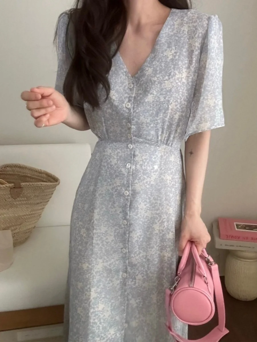 Chic Summer Floral …