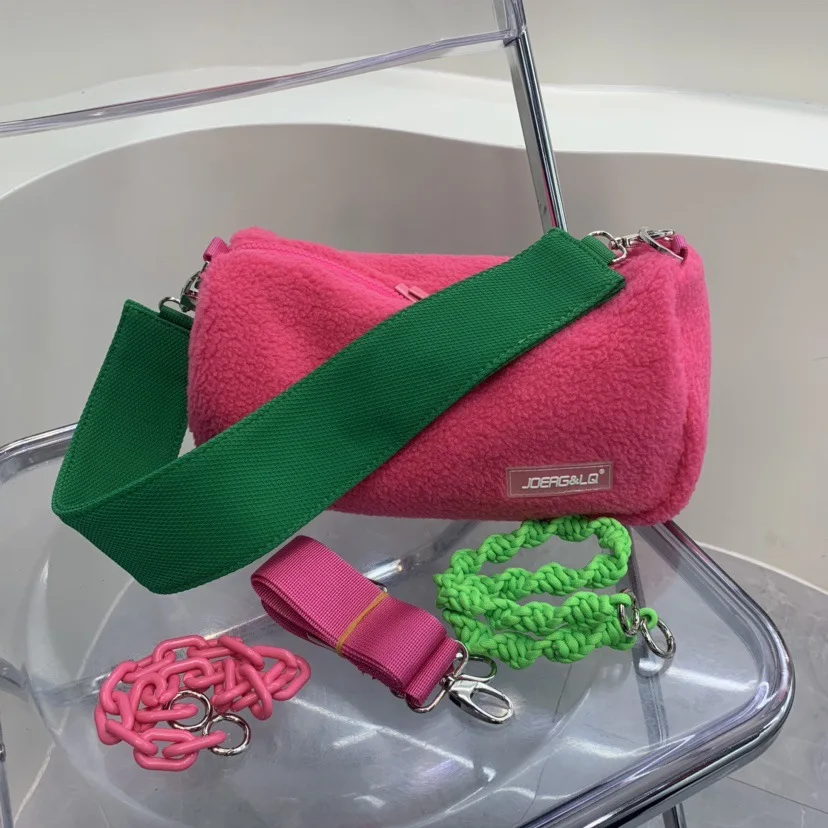 

Plush Wool women shouler bags Braided strap female Crossbody bags Light weight Gym Bag handbag panelled chain Axillary bags gree