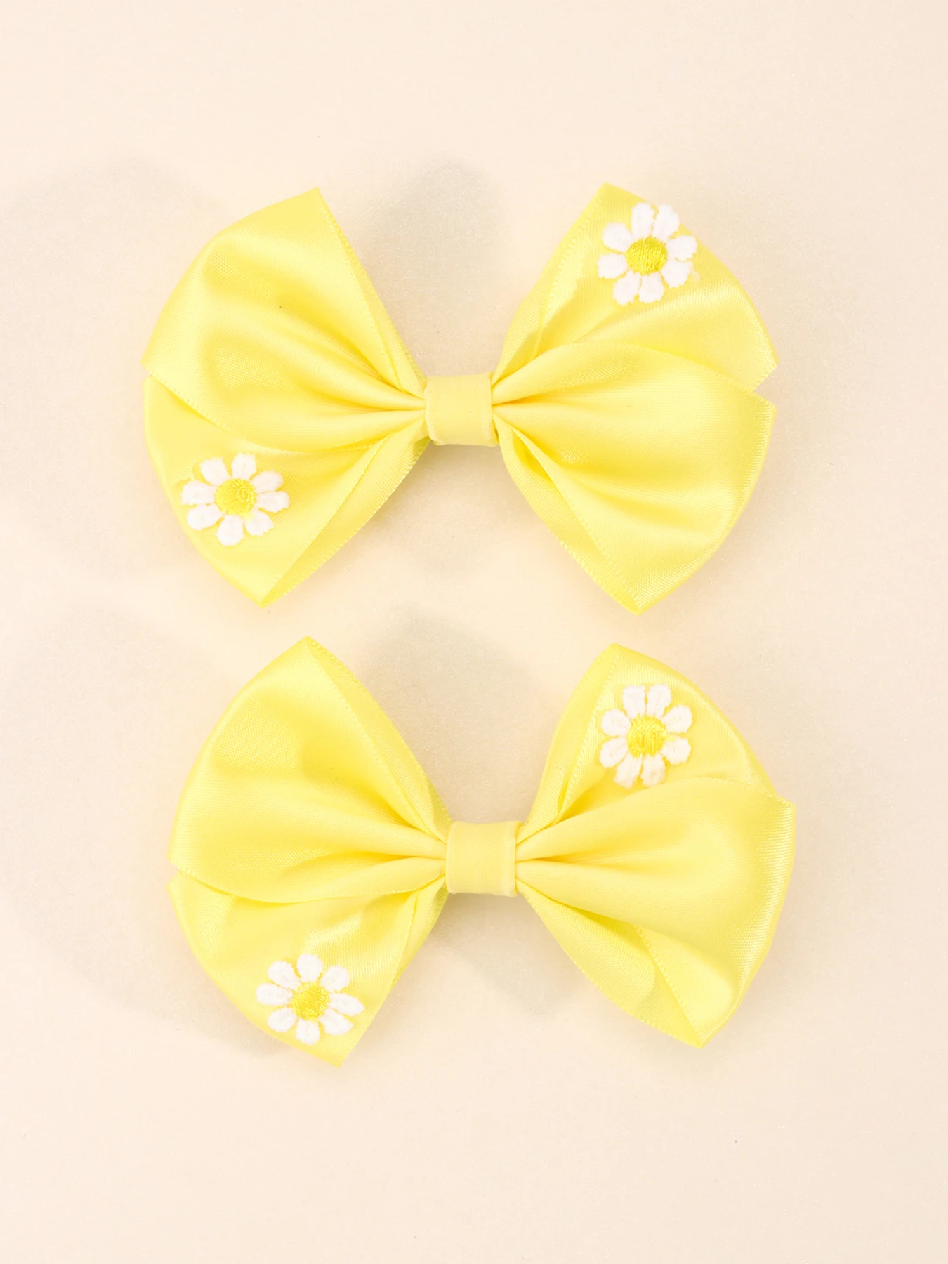 2pc Daisy Pattern Hair Bow Clip for Women Yellow Ribbon Knotted Alligator Hair Clips Women Girls Headwear Hair Accessories