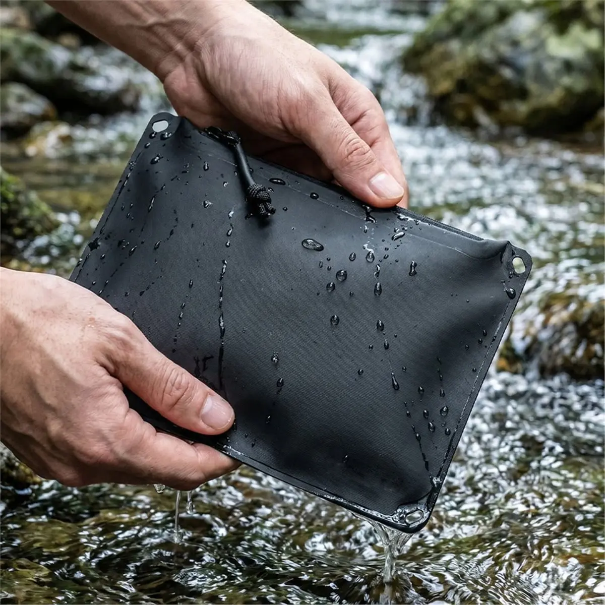 2026 New Tool Waterproof Wallet with Airtight Zipper, Fully Waterproof Phone Pouch, Portable Clutch for Cards Tickets Passports