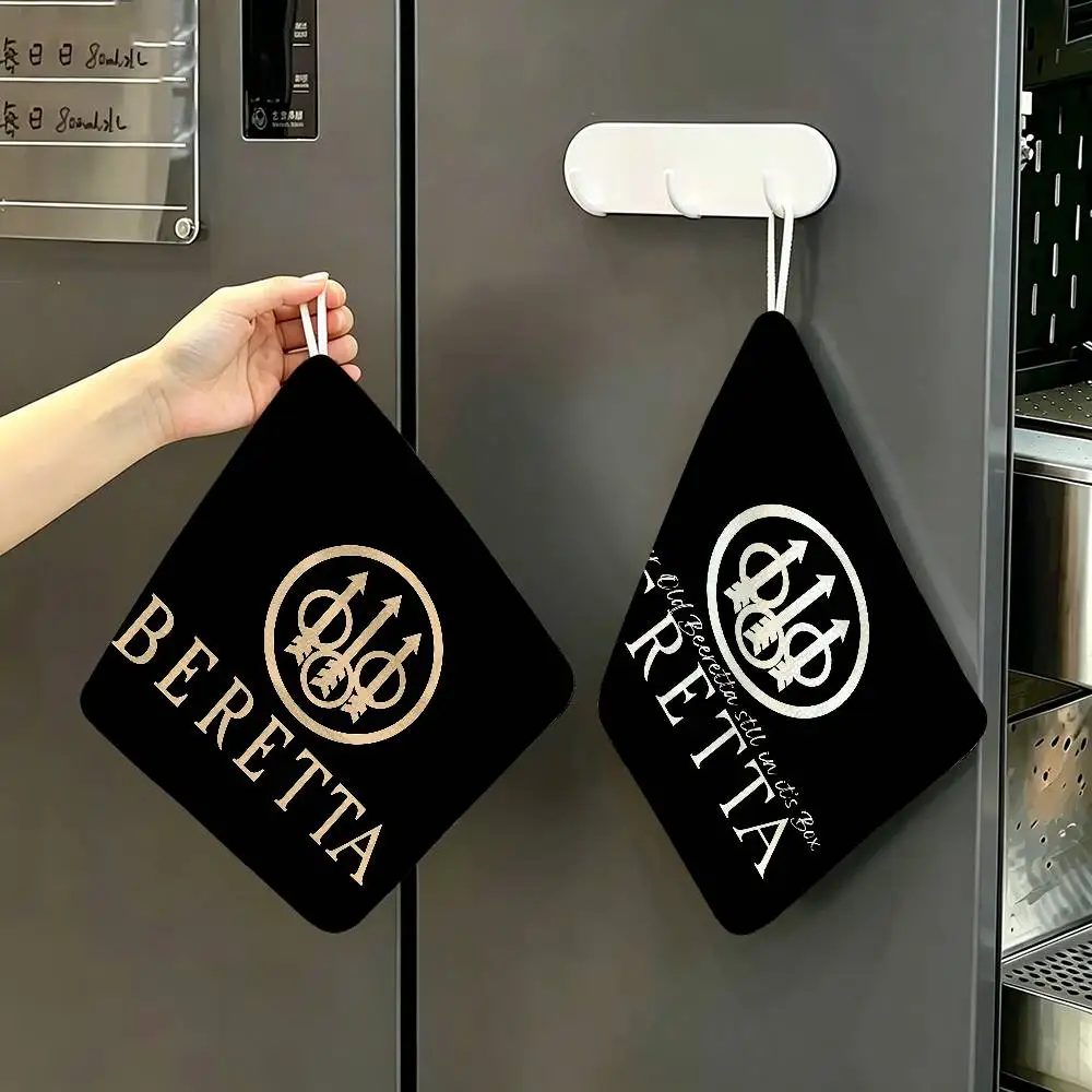 gun manufacturers B-Beretta logo Hanging Kitchen Towel, Polyester Cotton Material, Wear Resistant Hand Wiping Towel for Home