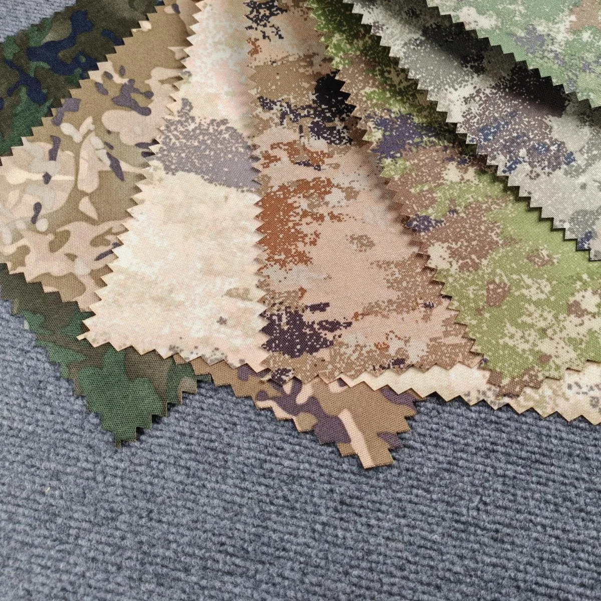 

Новая цифровая камуфляжная водонепроницаемая полиуретановая ткань шириной 1,5 м, высокопрочная пряжа из искусственного нейлона, ткань Оксфорд